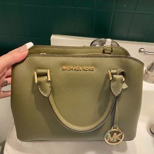 Michael kors savannah satchel